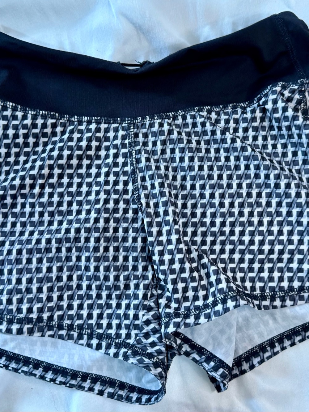 Athleta Black and White Houndstooth Athletic Shorts w/ built in under shorts